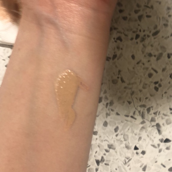 Fifth skin mineral foundation (soft beige) - Picture 4 of 4